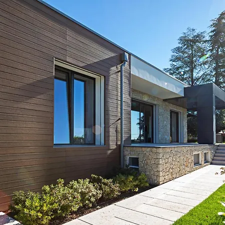 Luxury Orizzonti - Regarda Travel * Bardolino